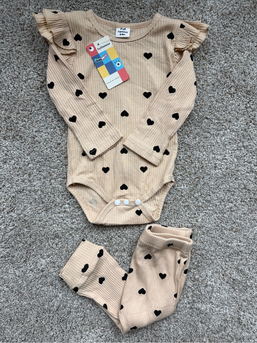 Beige Ribbed Heart Baby Bodysuit & Leggings